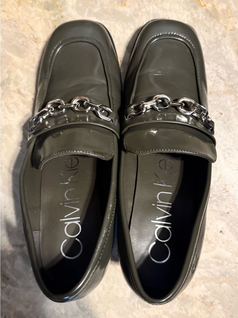 Calvin Klein KCVENNY Chain Block Heel Loafers in Green US 9.5 GUC